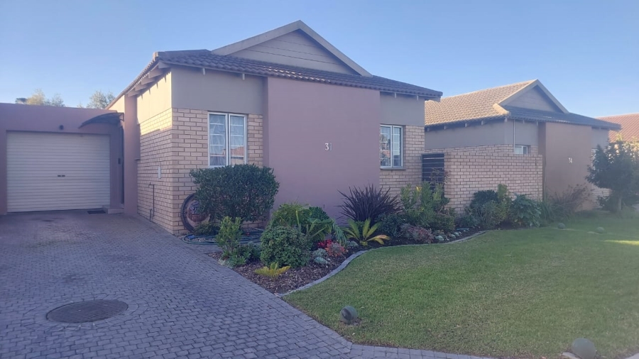 3 Bedroom Property for Sale in Pacaltsdorp Western Cape
